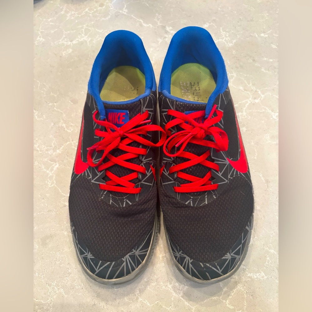 Nike 4.0 v3 Running shoes - BLACK/RED/BLUE - size 11.5